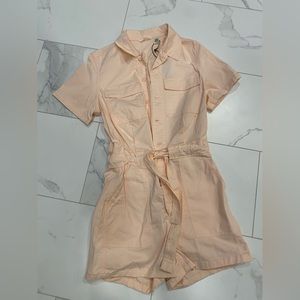 Levi’s shortalls, peach, NWT, size M